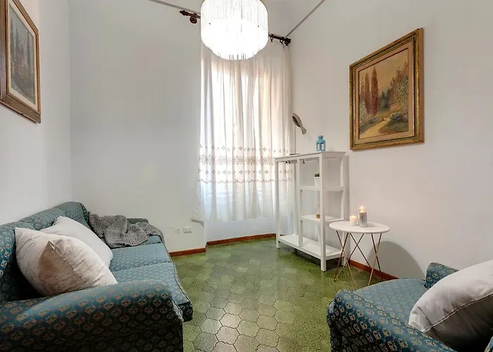 Leopoldo Apartment By Mamo Florence